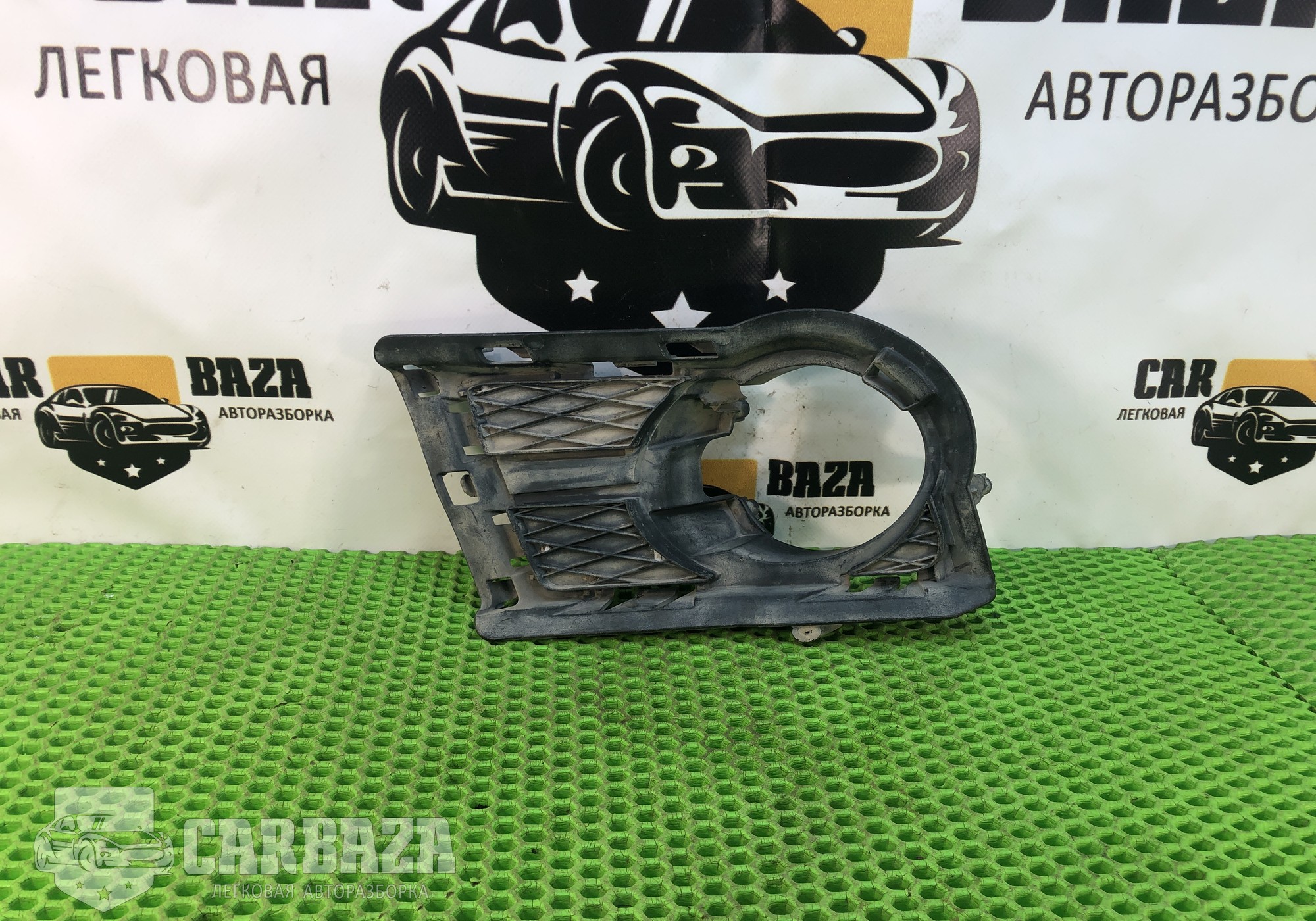 5N0853666A Решетка в бампер передняя правая для Volkswagen Tiguan I (с 2007 по 2017)