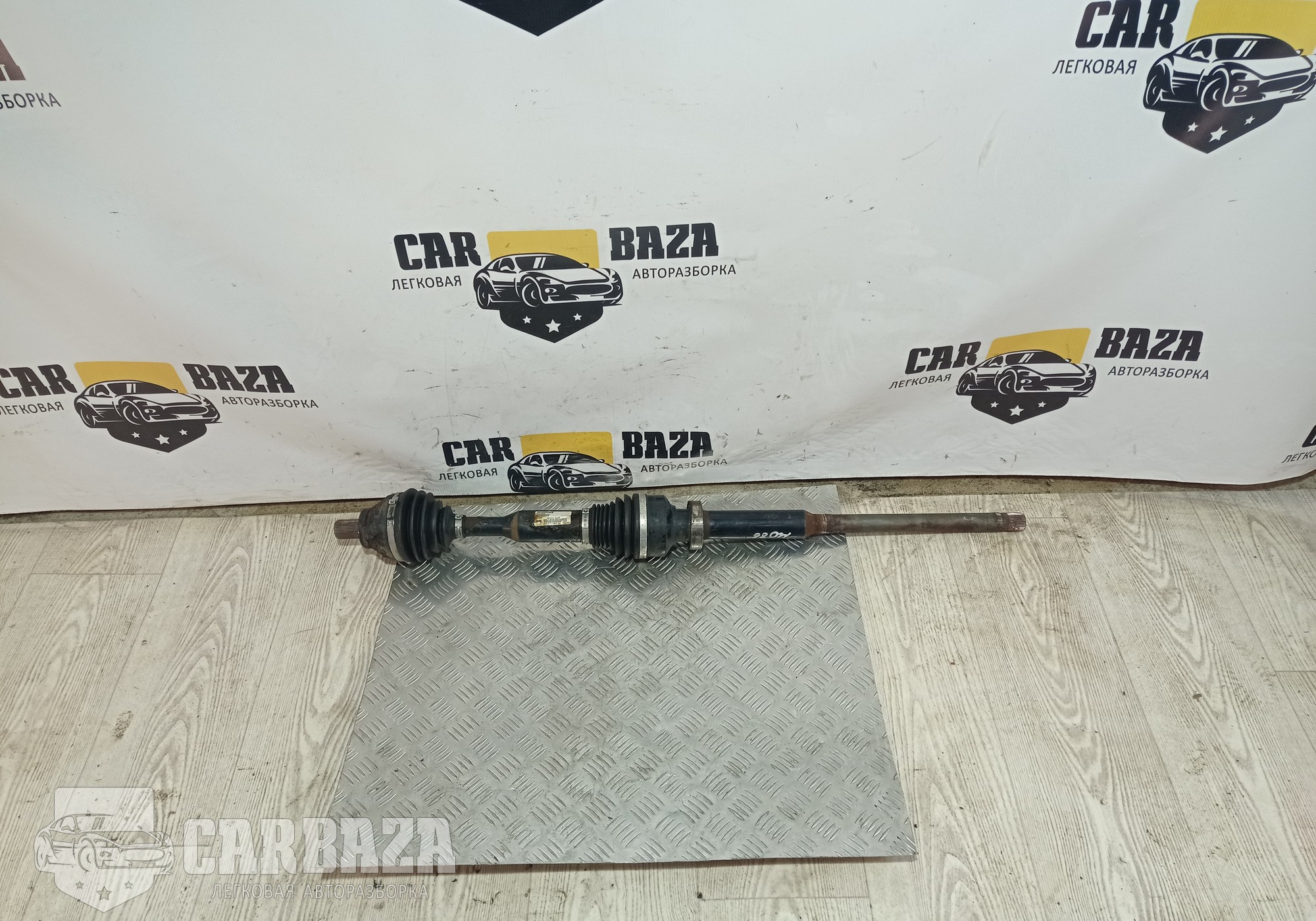 P31272546 Полуось (привод) передняя правая для Volvo XC60 I (с 2008 по 2017)
