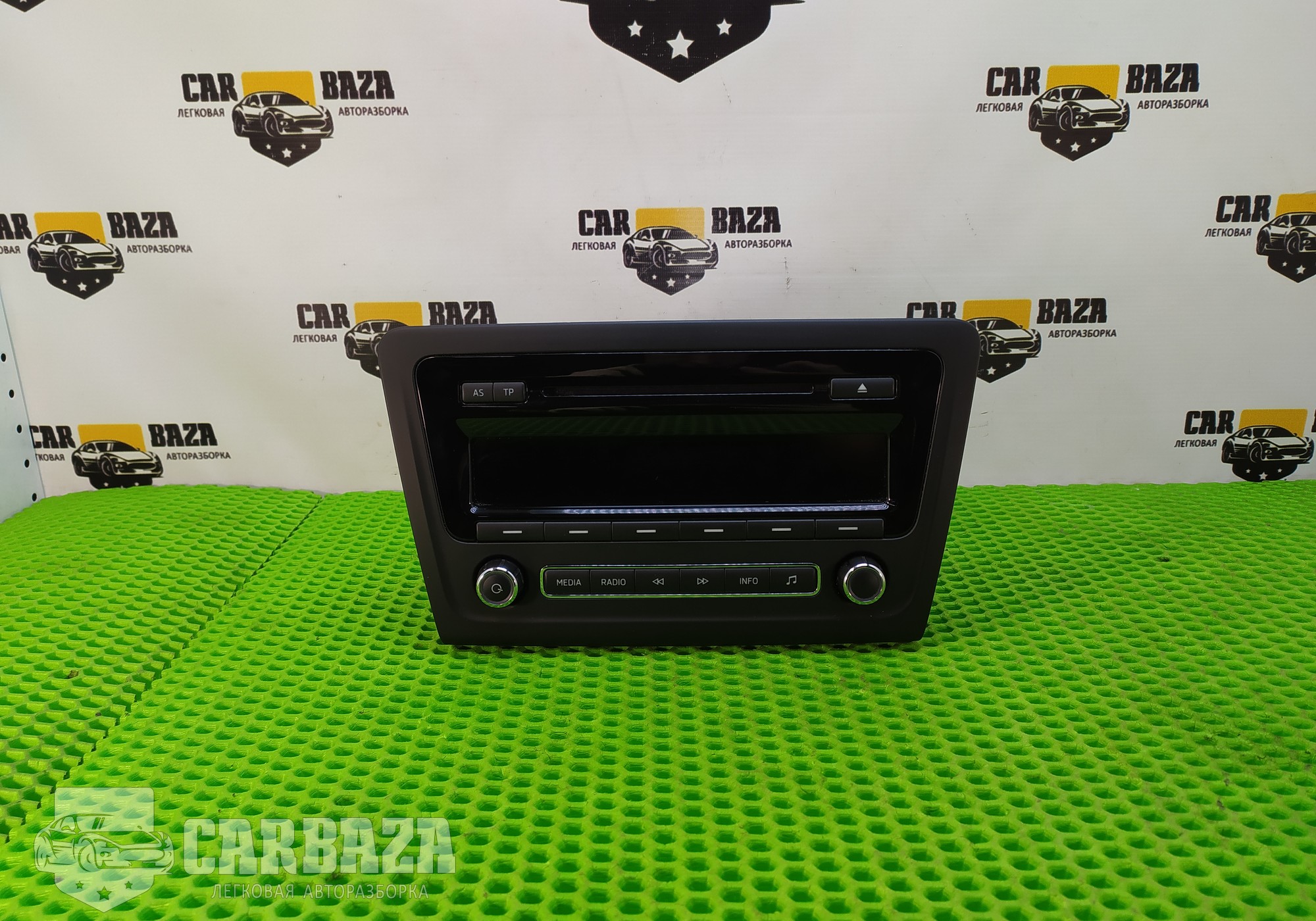 5J0035161E Магнитола для Skoda Rapid I (с 2012 по 2020)