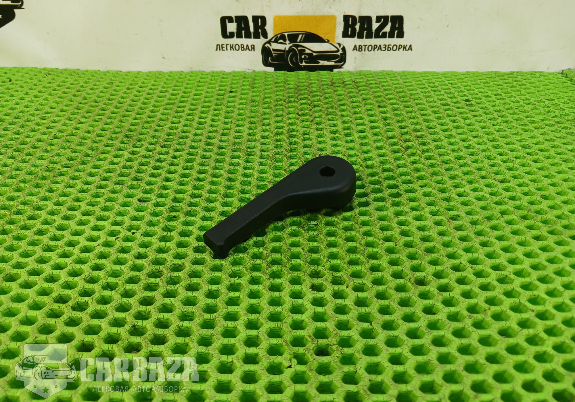 LR002367 Ручка открывания капота