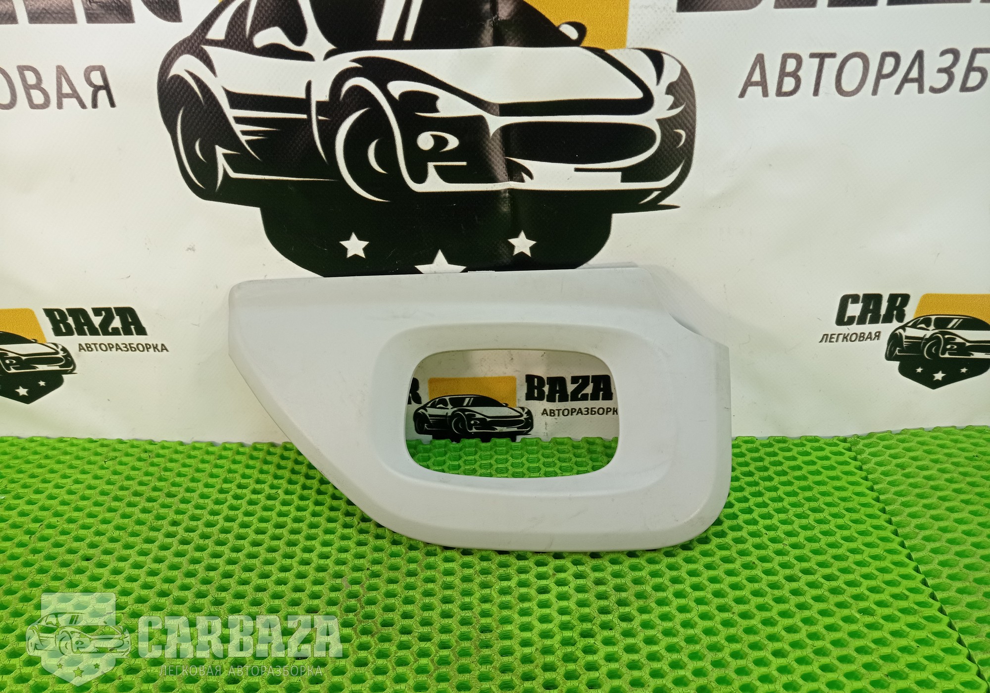 LR026480 Накладка сидения левая для Land Rover Range Rover Evoque (с 2011)