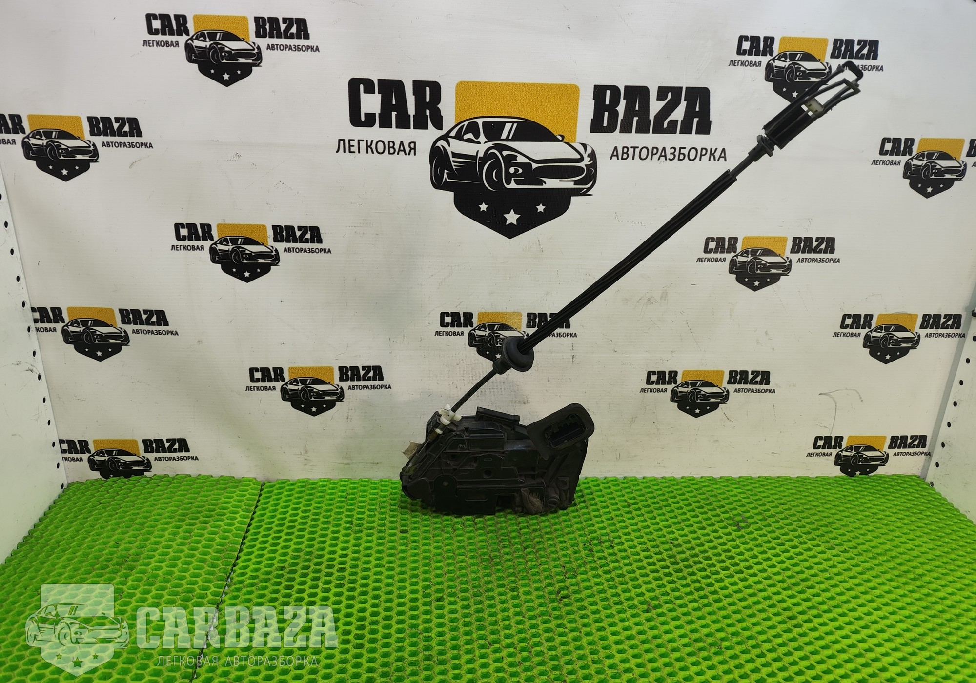 5K839016R Замок двери задний правый R для Volkswagen Golf