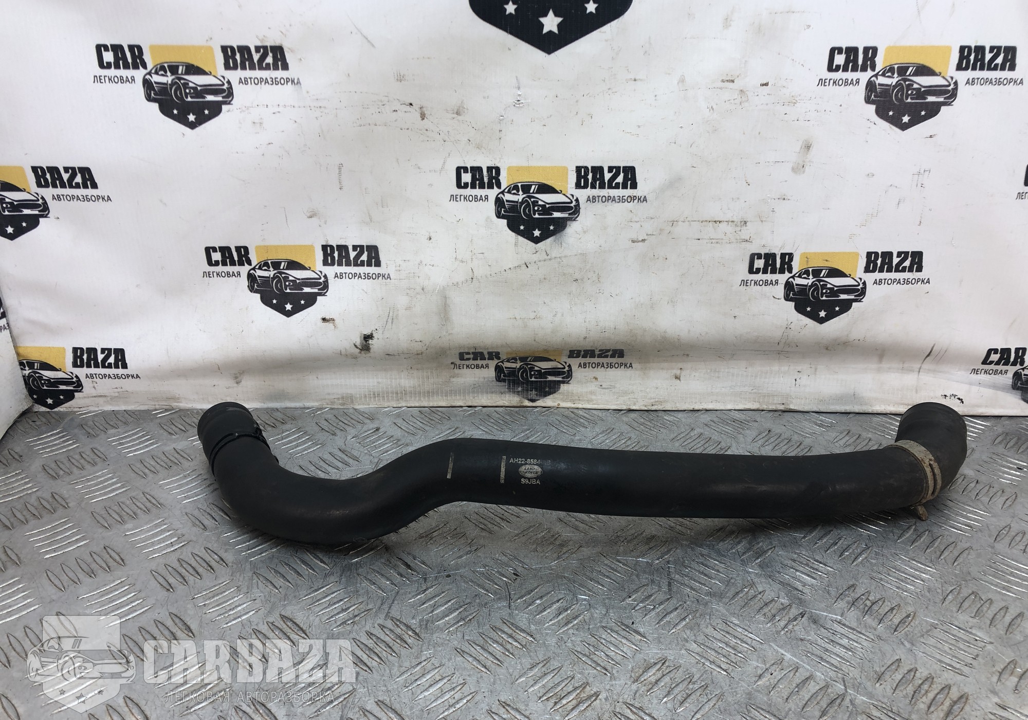 AH228584AB Патрубок радиатора для Land Rover Discovery IV (с 2009 по 2016)