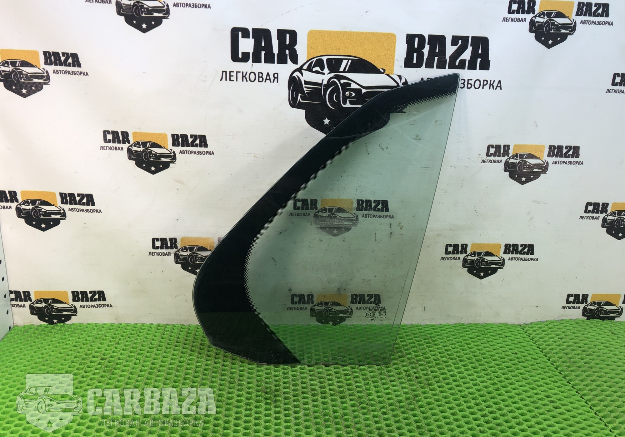 1K5845216 Форточка задняя правая для Volkswagen Jetta V (с 2005 по 2011)
