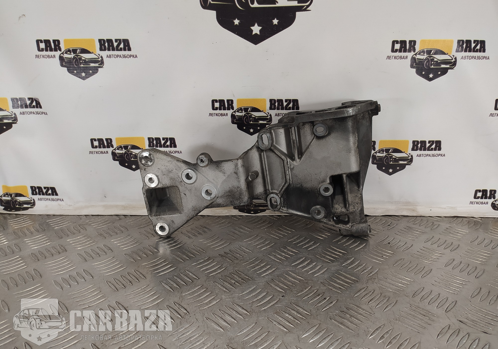 31316673 Кронштейн генератора для Volvo S80
