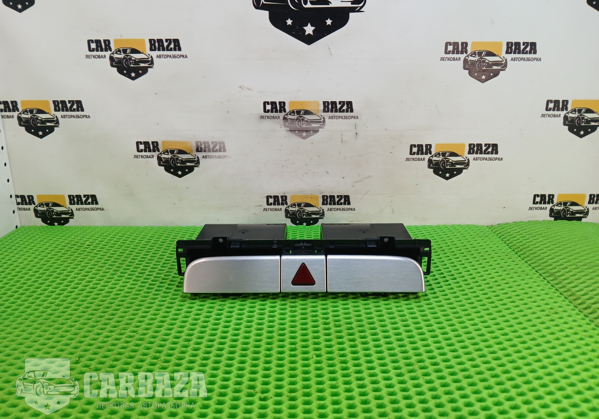 3C0858407 Бардачок торпедо центральный