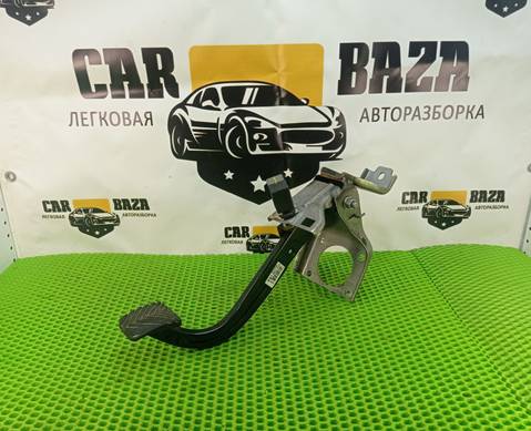 328001R100 Педаль тормоза для Hyundai Solaris I (с 2010 по 2017)