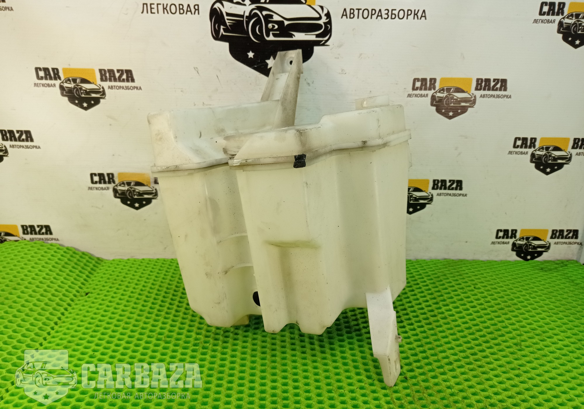 28910EM01A Бачок омывателя C11 для Nissan Tiida I (с 2004 по 2014)