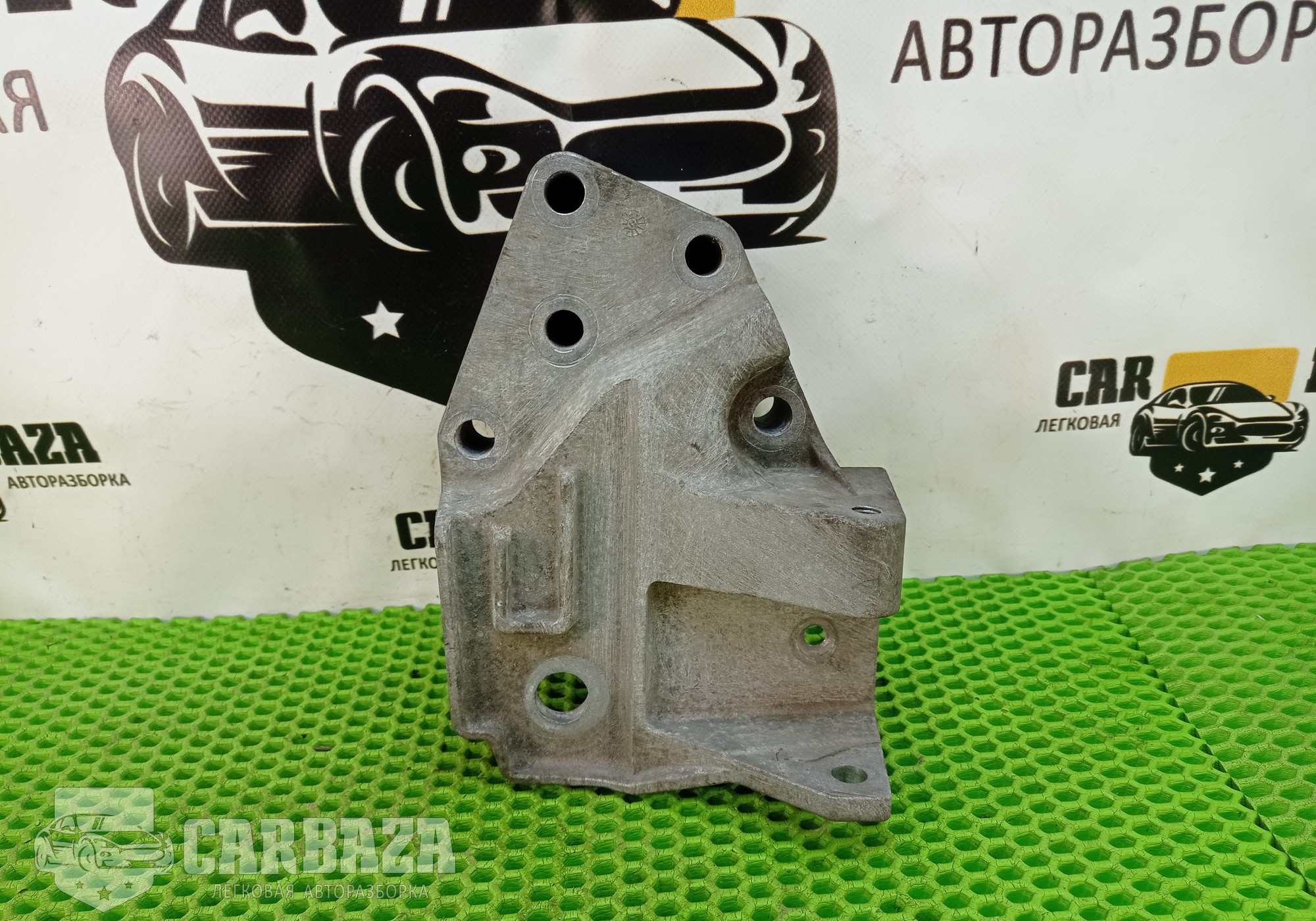 6G926P096CD Кронштейн опоры двигателя для Land Rover Freelander II (с 2006 по 2014)