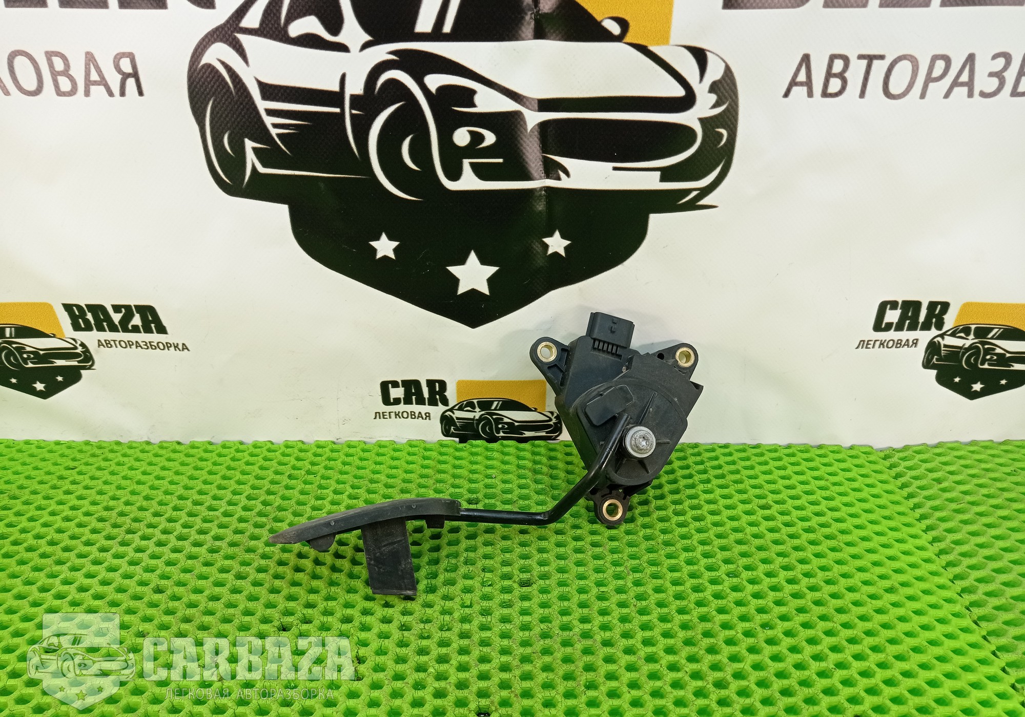 18002AX700 Педаль газа C11