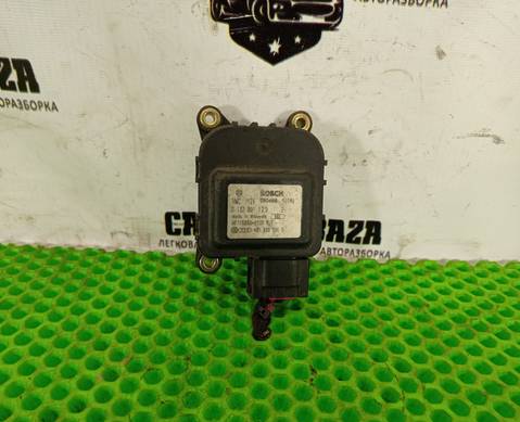 4B1820511D Моторчик привода заслонки отопителя для Audi