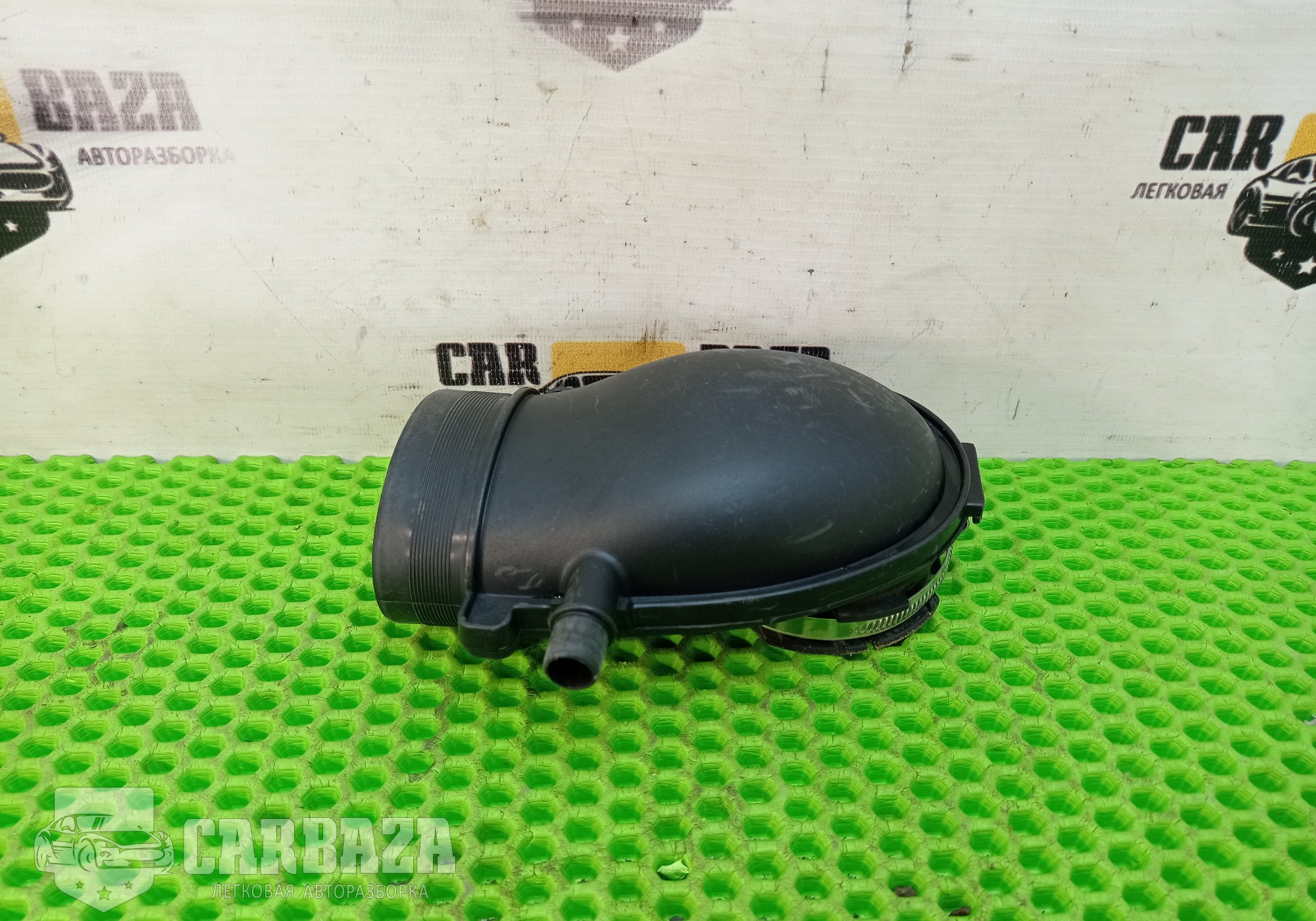 9641733880 Патрубок воздушного фильтра 10LH1M 2.0 для Peugeot 307 (с 2000)