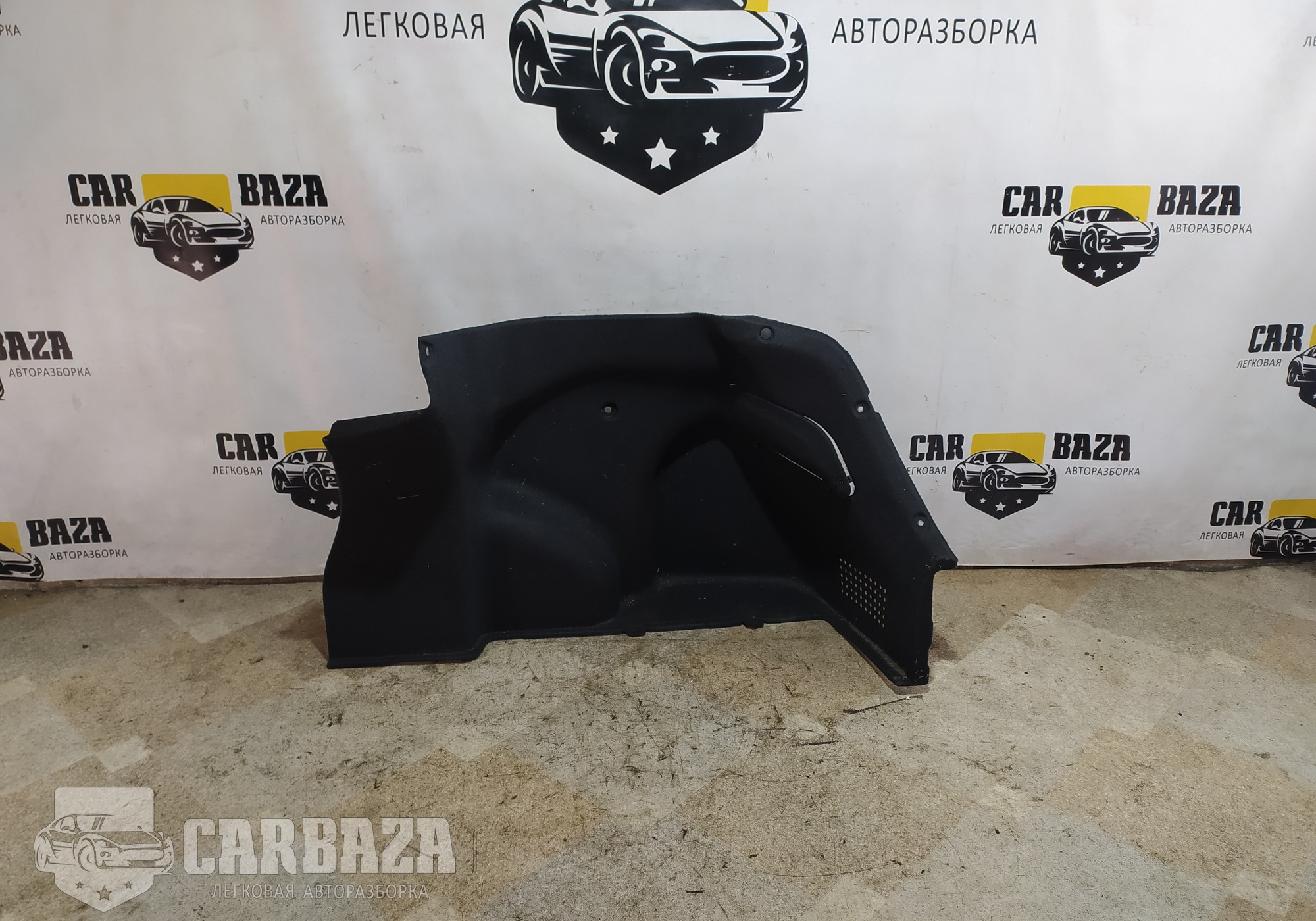 857404L000RY Обшивка багажника правая R для Hyundai Solaris I (с 2010 по 2017)