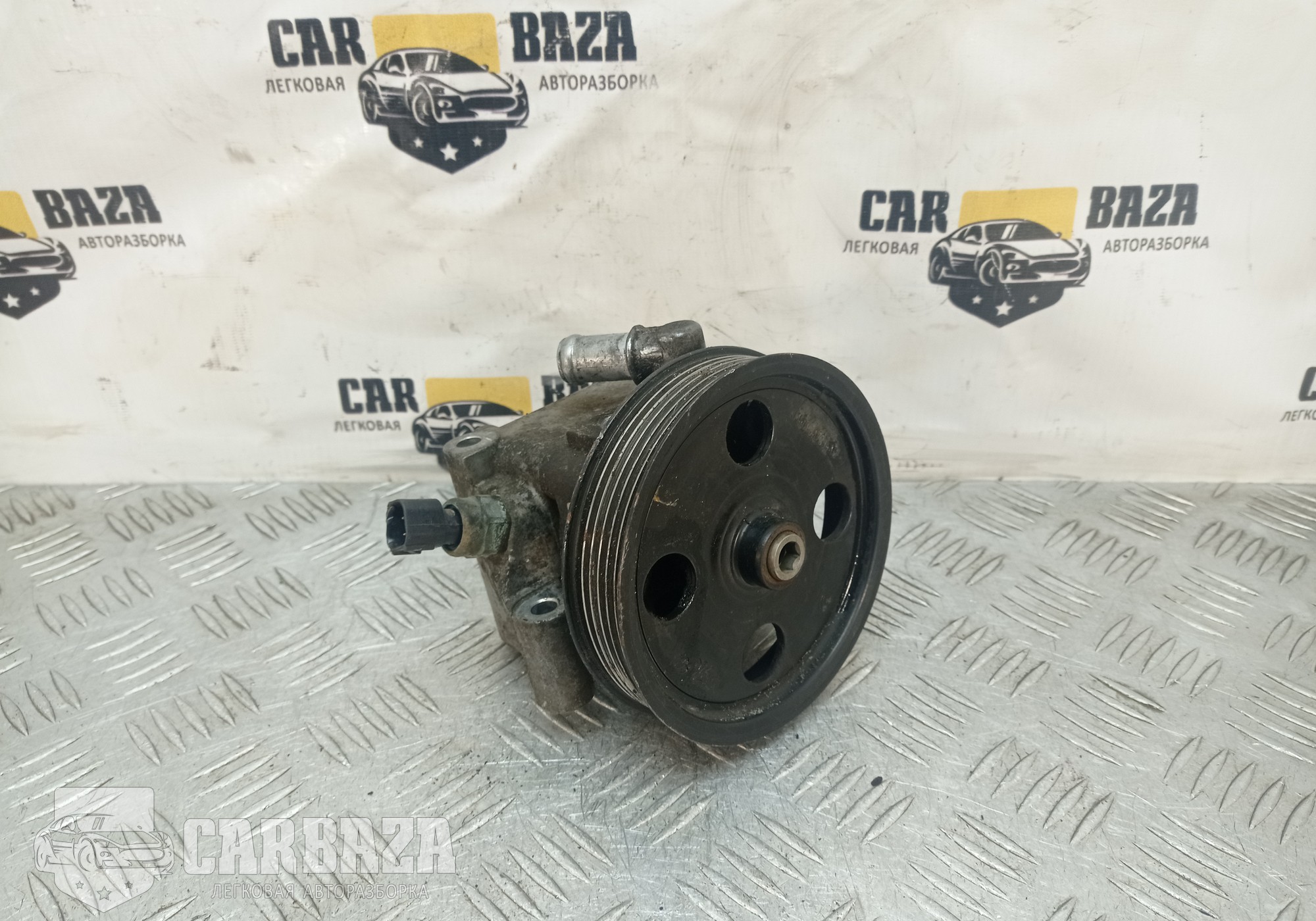 4M513A696AE Насос гидроусилителя руля