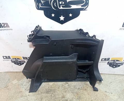 5L6867428M Обшивка багажника правая для Skoda Yeti (с 2009 по 2018)