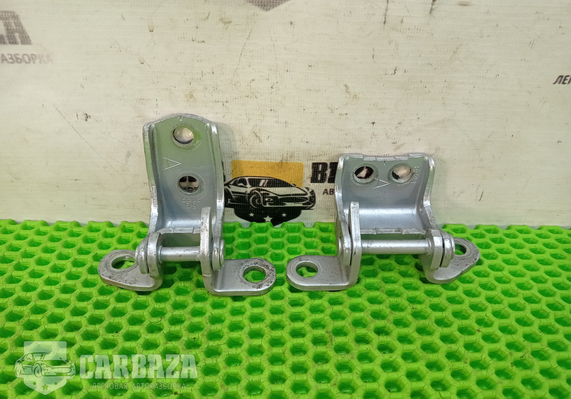 67950SWWE01ZZ Петли задней левой двери