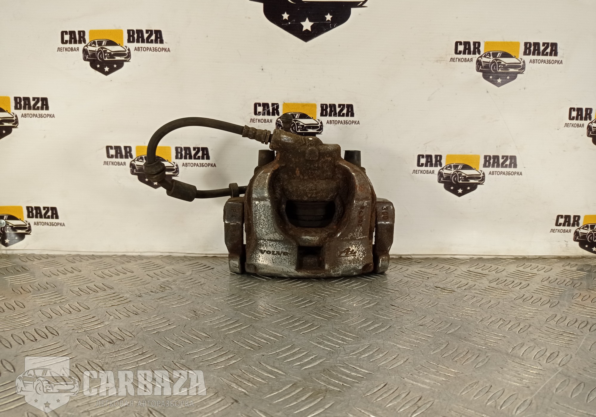 8603754 Суппорт передний правый R для Volvo S80