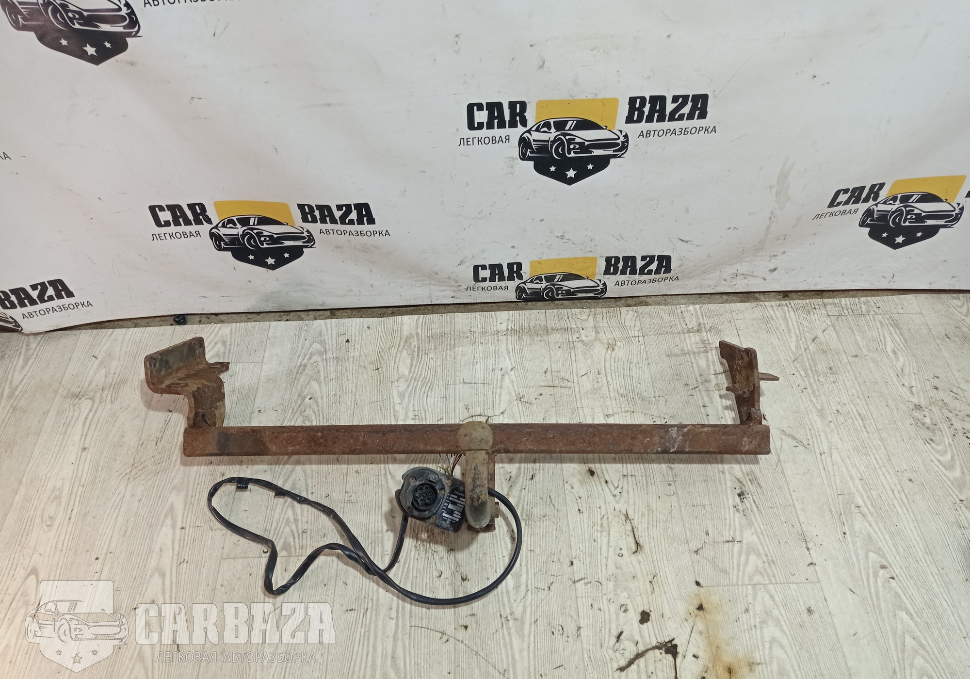 KE500EY000 Фаркоп для Nissan Qashqai J10 (с 2006 по 2013)