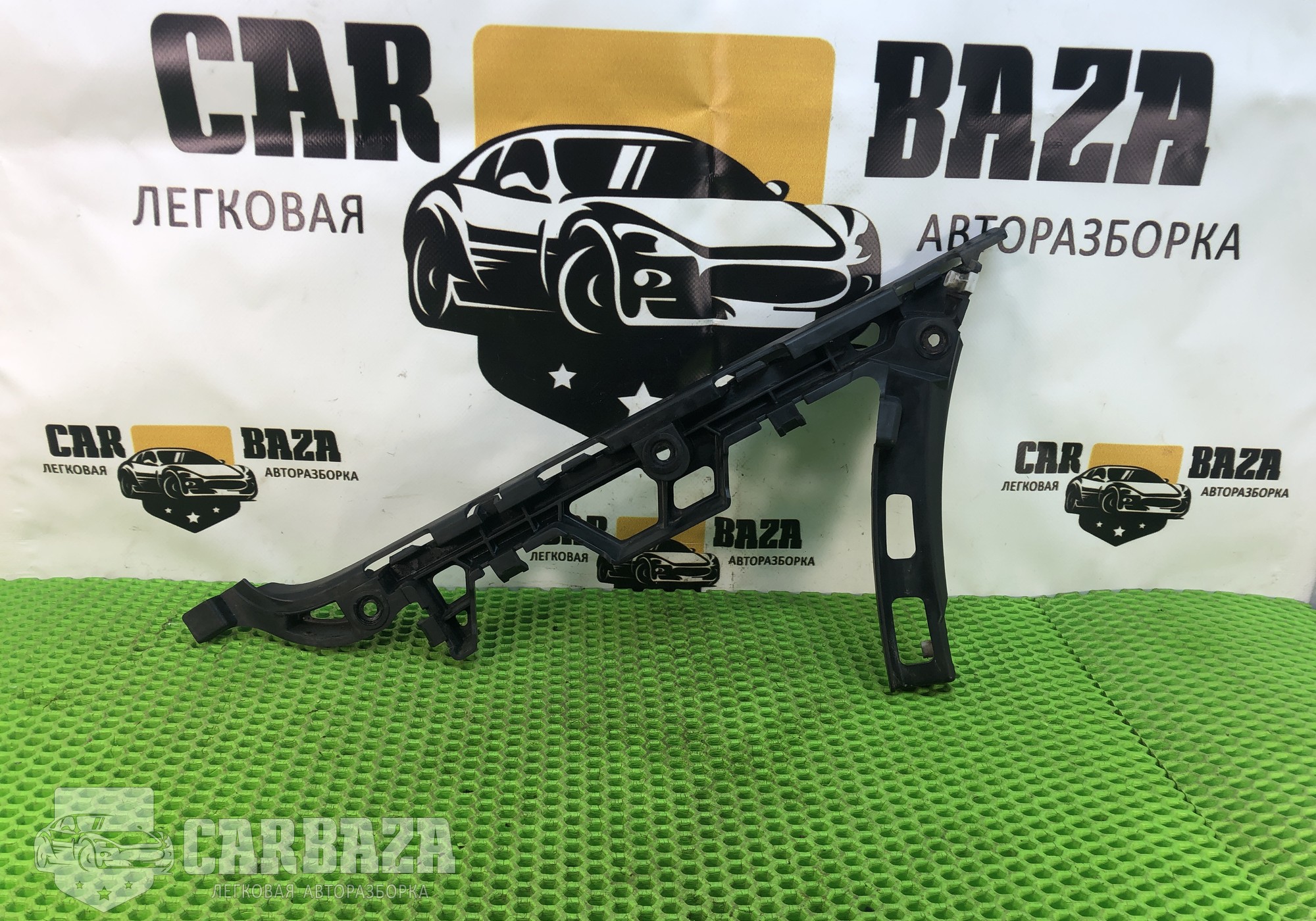 DQN000071 Направляющая заднего бампера левая для Land Rover Range Rover Sport I (с 2005 по 2013)