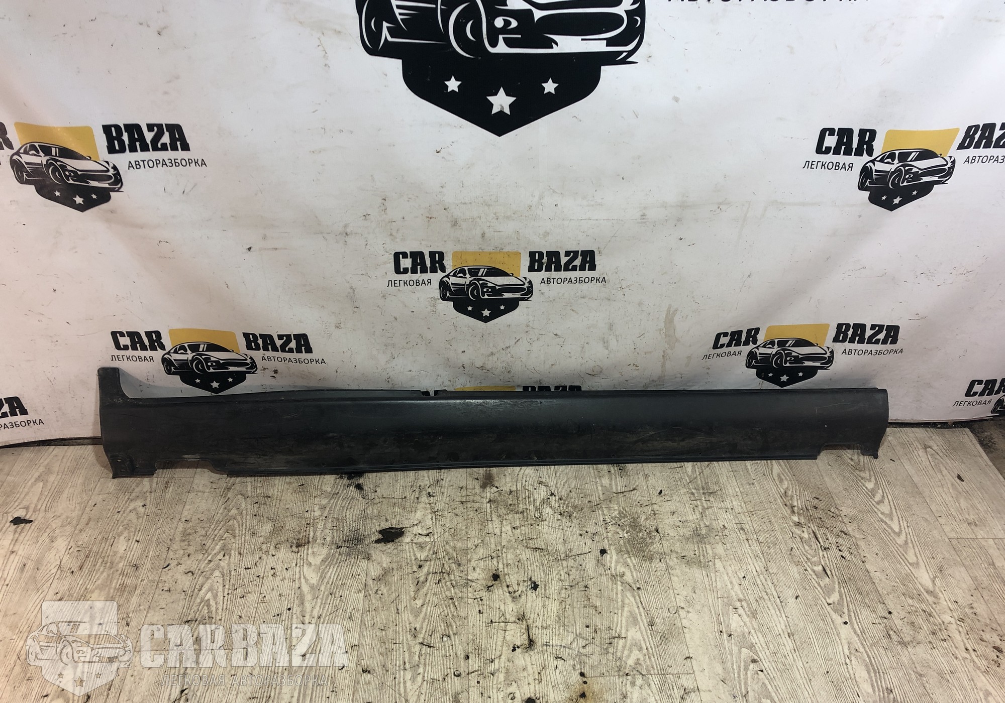 877402B000 Накладка порога наружная правая для Hyundai Santa Fe II (с 2004 по 2012)