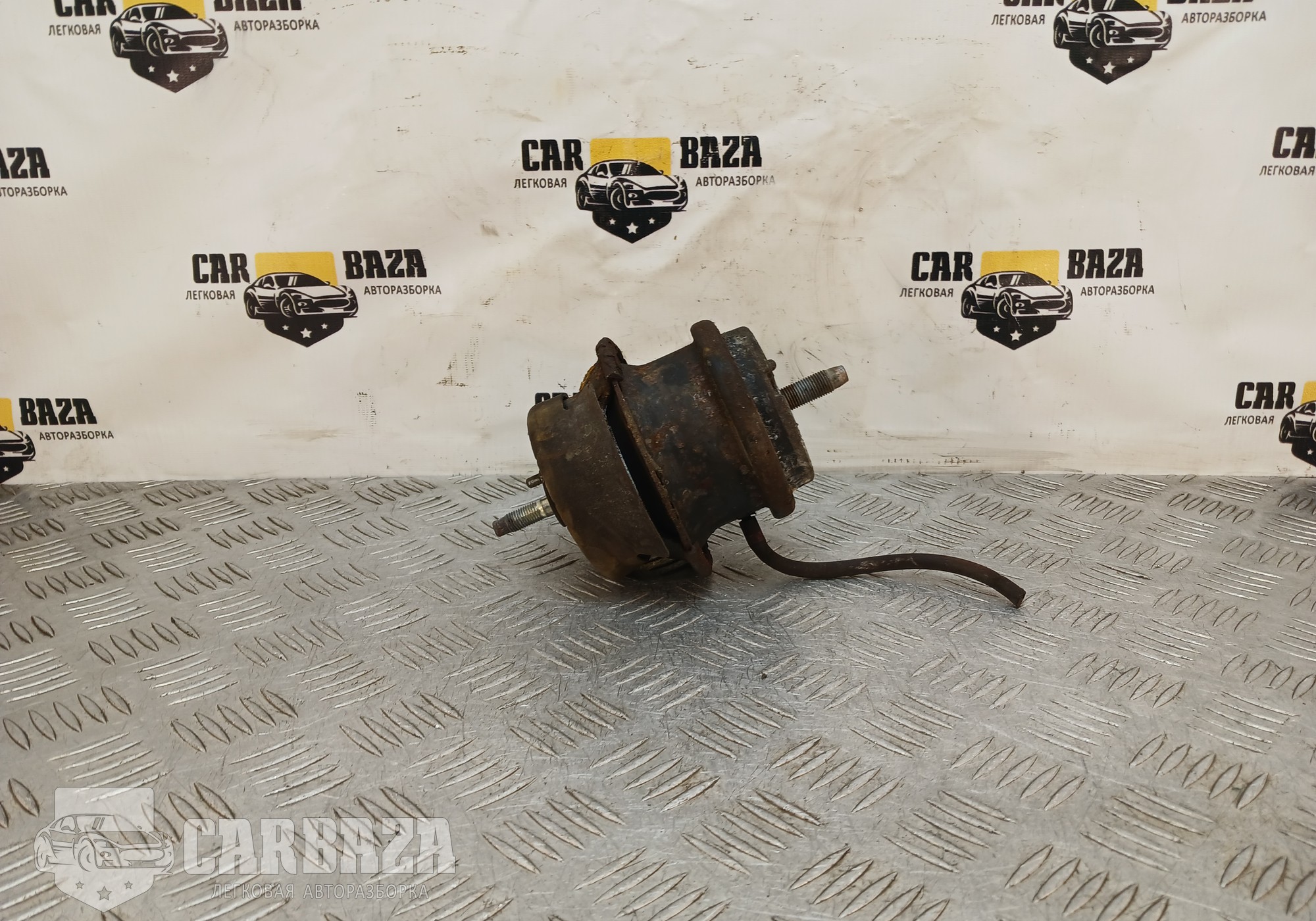 112201BY0A Опора двигателя левая