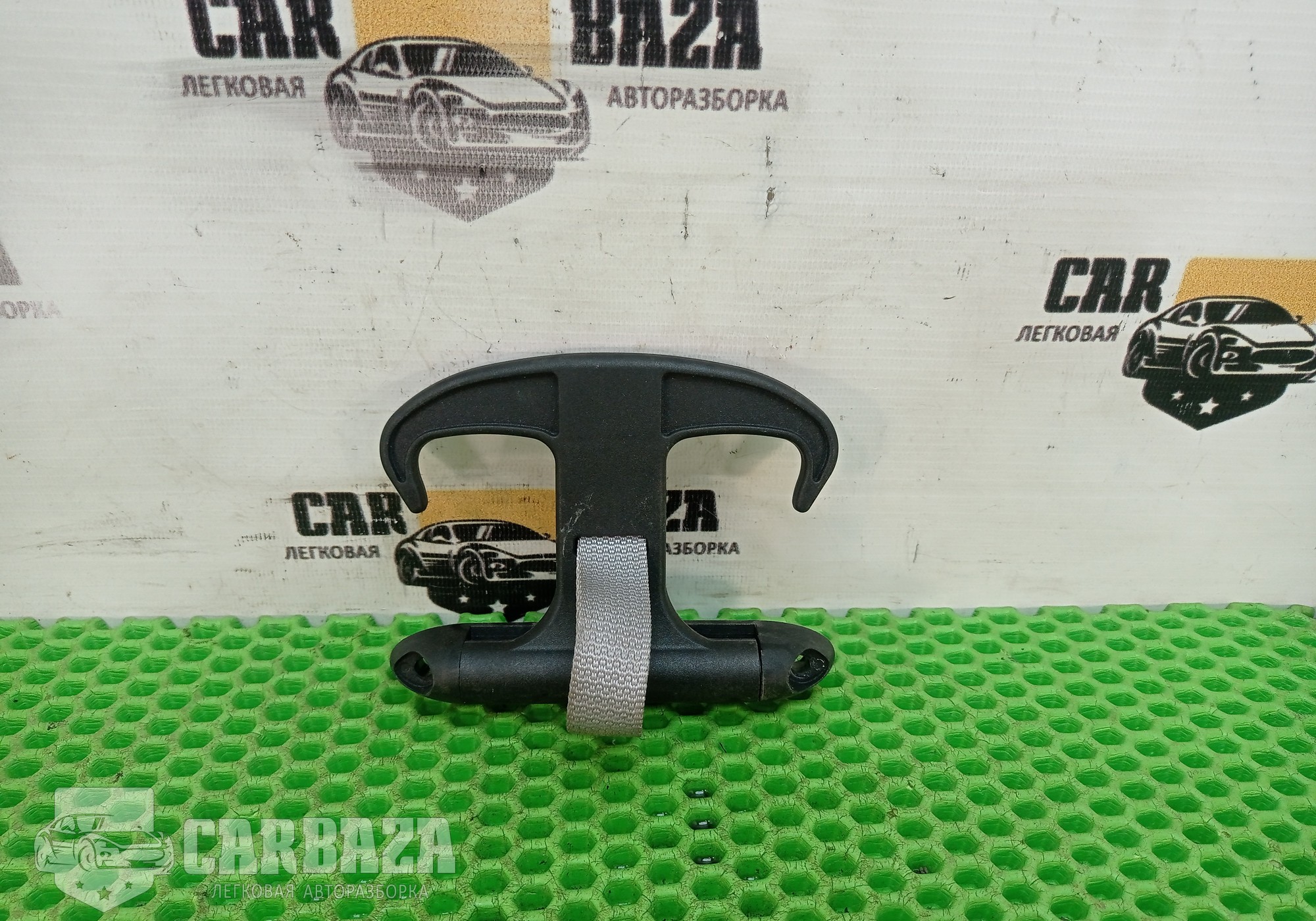 1K5867615A Крюк багажника для Skoda Fabia