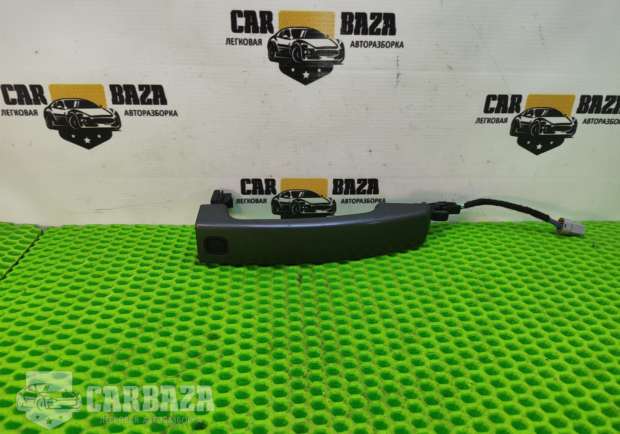 LR019764 Ручка двери наружная левая для Land Rover Discovery