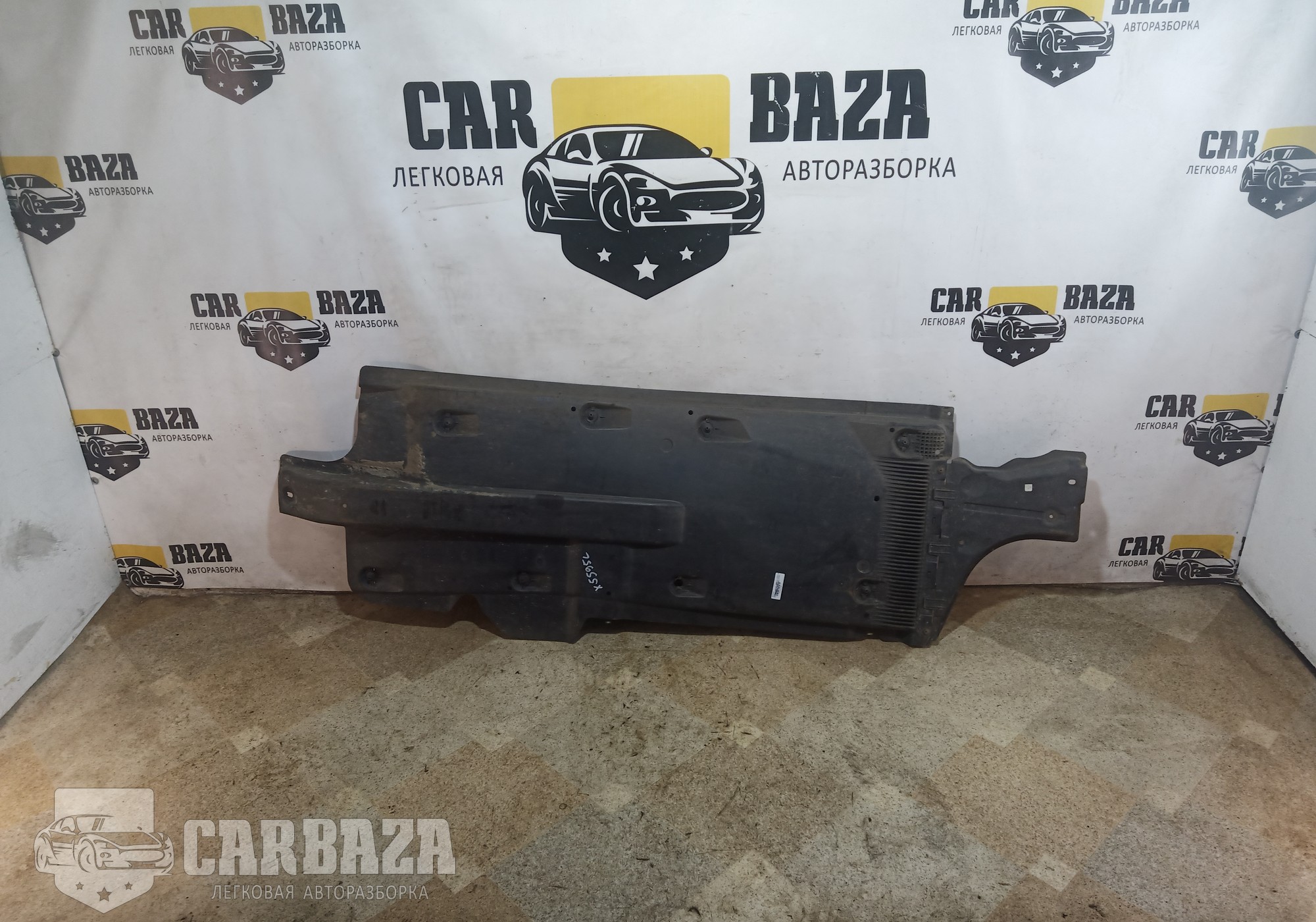 6RA825201 Защита днища левая для Seat Toledo