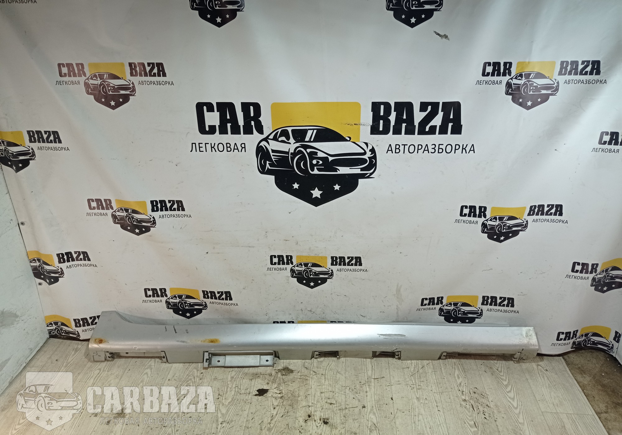 7585033030 Накладка порога наружная правая для Toyota Camry XV40 (с 2006 по 2011)