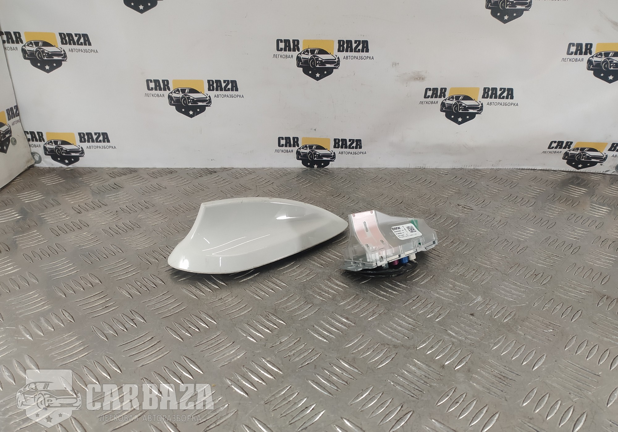 922777504 Антенна на крышу (плавник) для BMW X5 F15 (с 2012 по 2018)