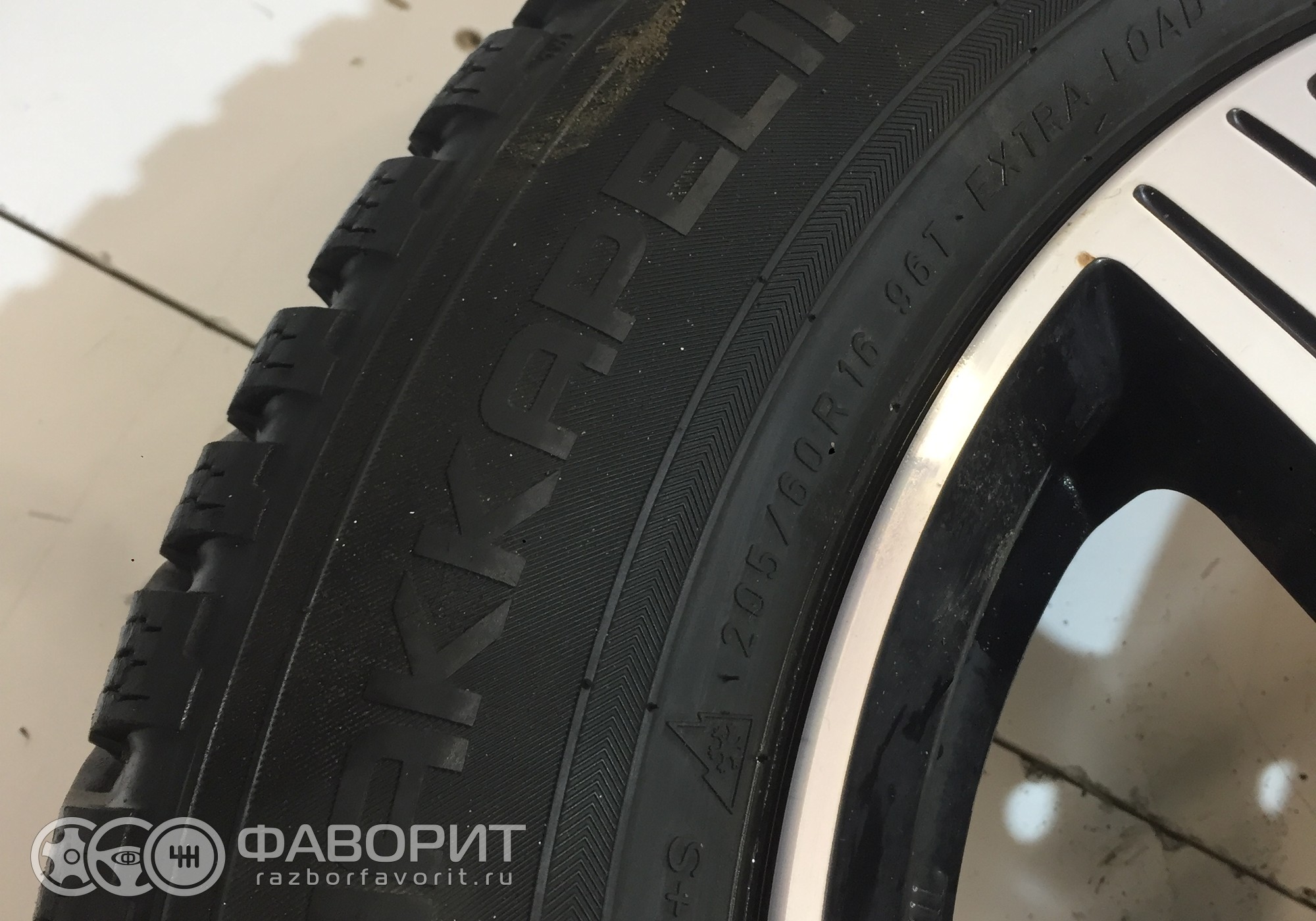 Покрышка R16 Nokian 20560R16 для Kia Soul - купить б/у за 3212 р.