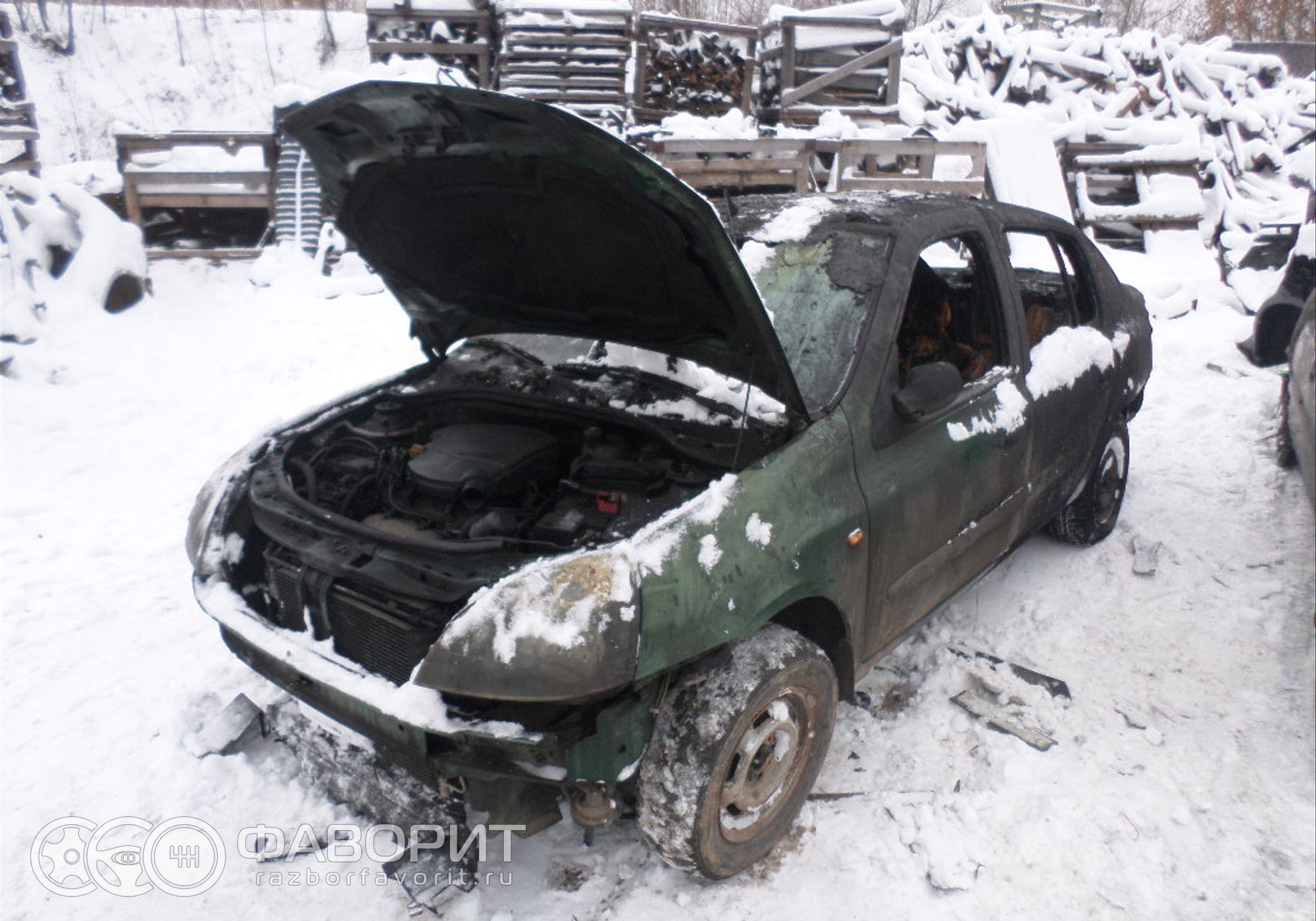 В разборе Renault Symbol I 2003 г. 1.4 л. МКПП