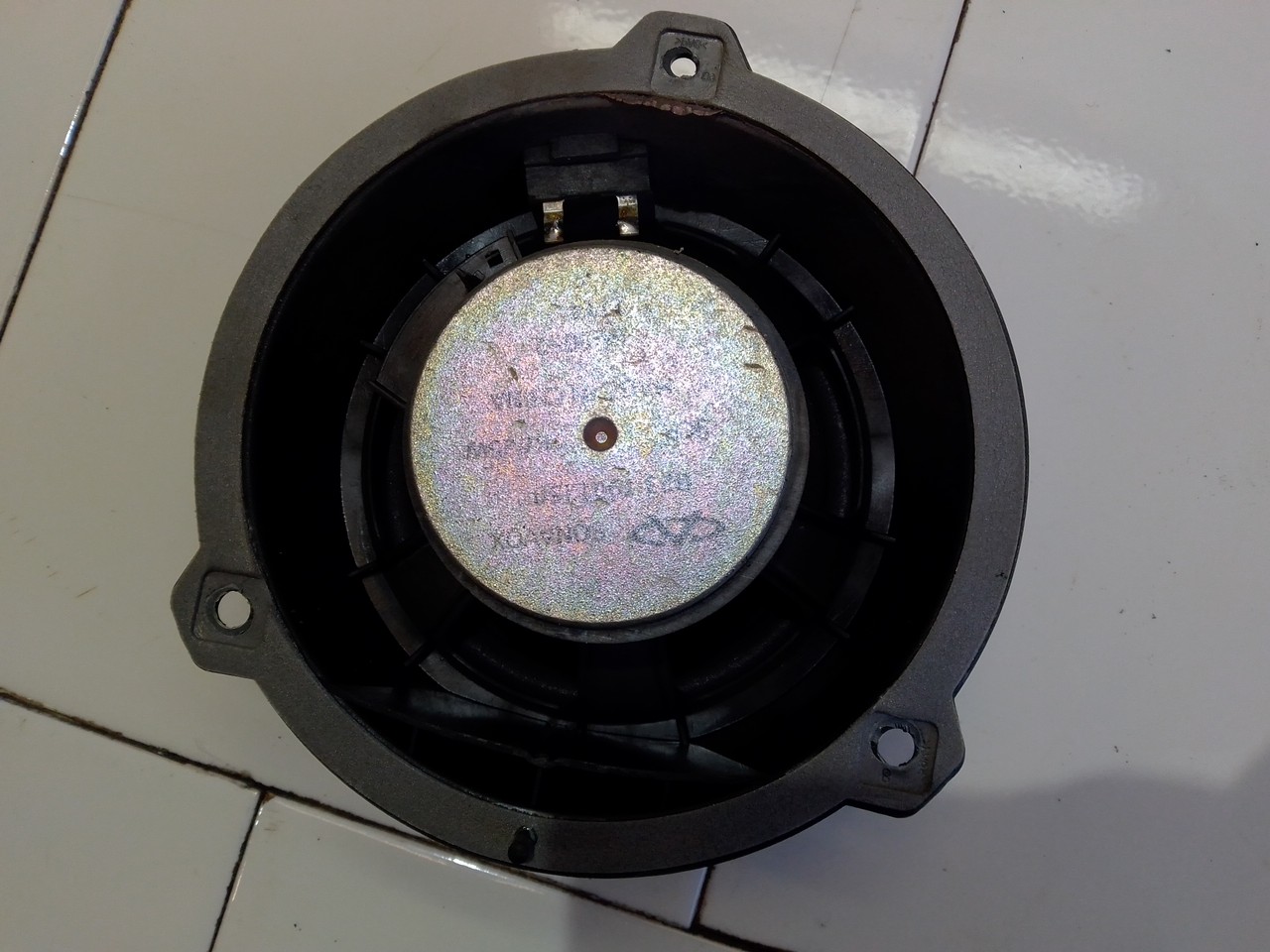 Динамики от черри тигго. Динамики чери тигго. Штатные динамики чери фора. Штатные динамики чери тигго т11 размер. Динамики портер 1 штатные.