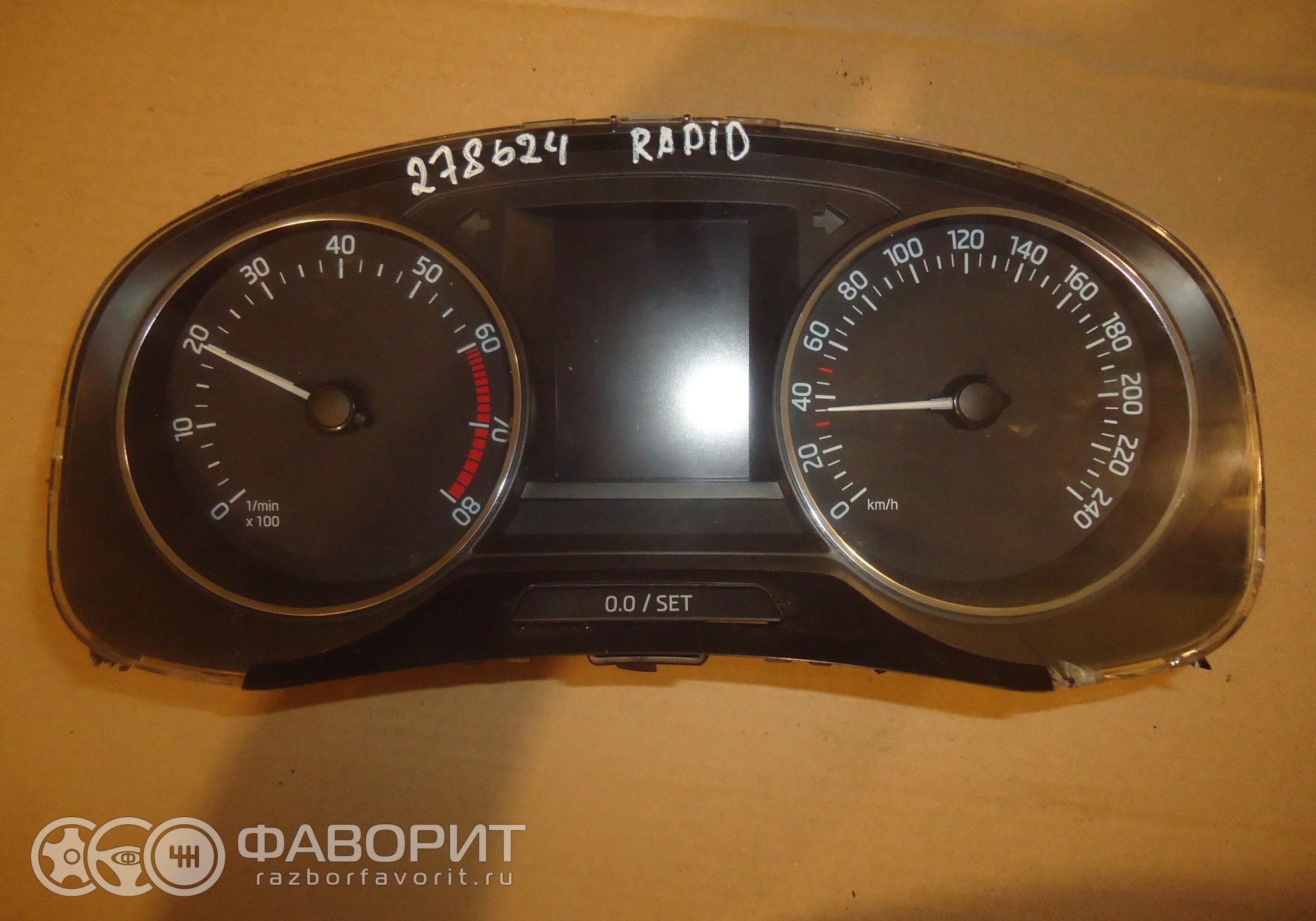 Панель приборов 5JA920700 для Skoda Rapid - купить б/у за 999 р.