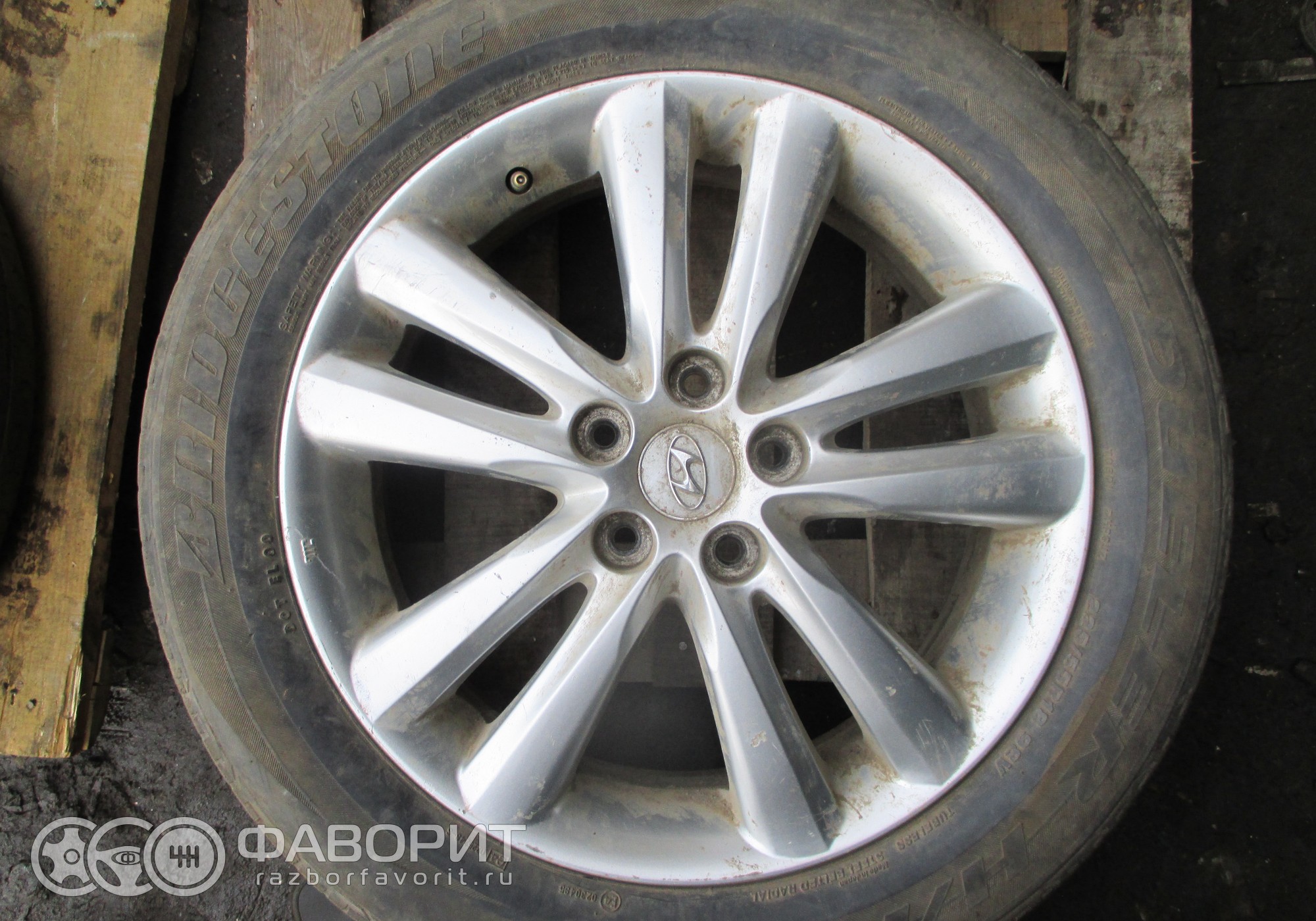 Диски литые 5114.3 r18 4 шт 529102S300 для Hyundai Santa Fe III - купить  б/у за 10000 р.