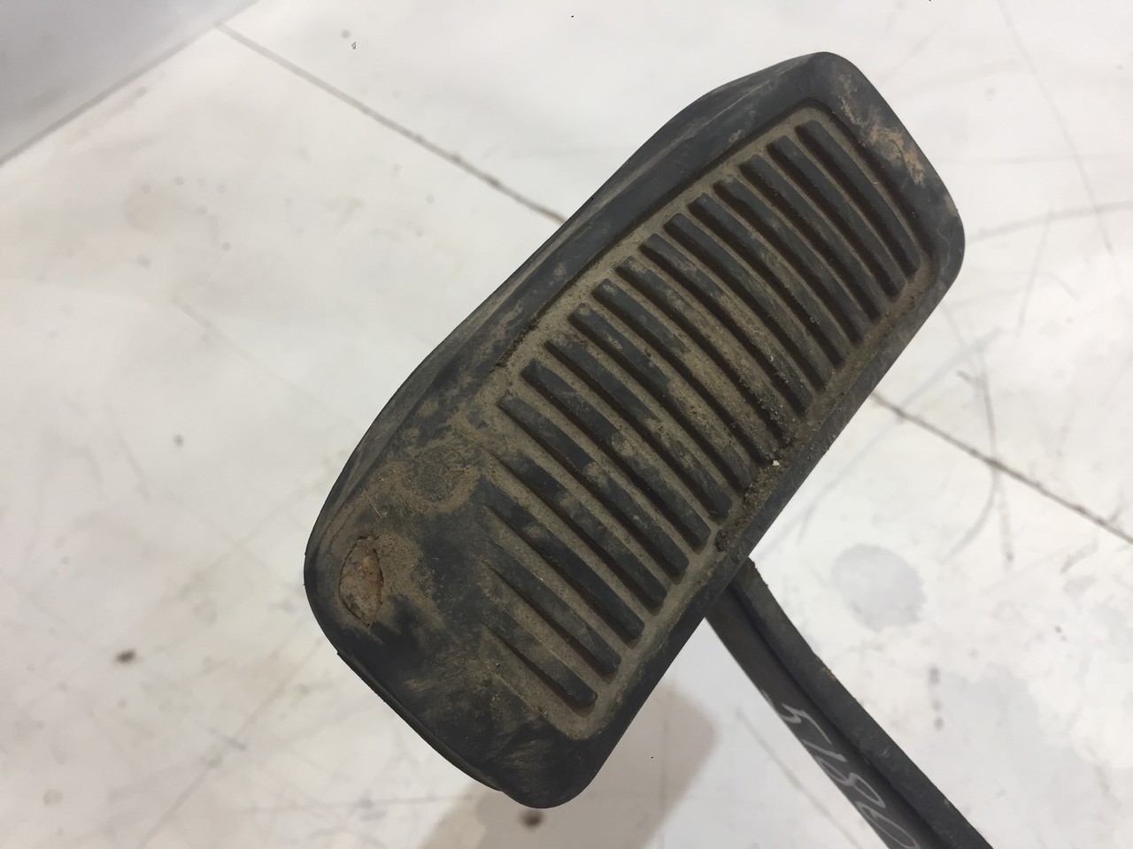 Киа церато проваливается педаль тормоза - 98 фото