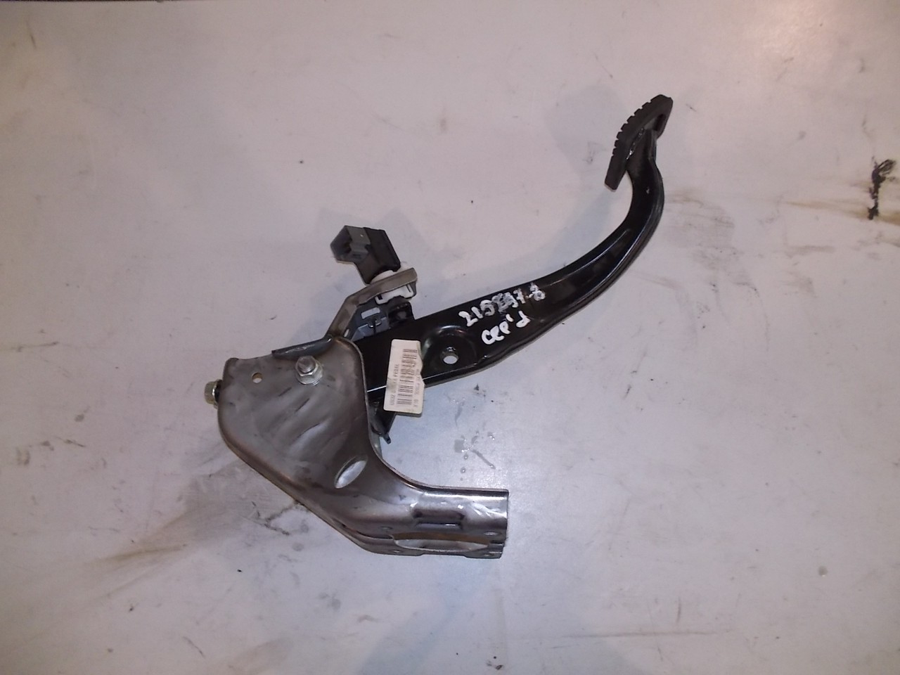 Киа сид скрипит педаль тормоза - 80 фото