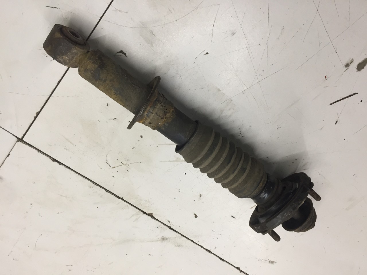 Задние амортизаторы киа мохаве аналоги - 81 фото