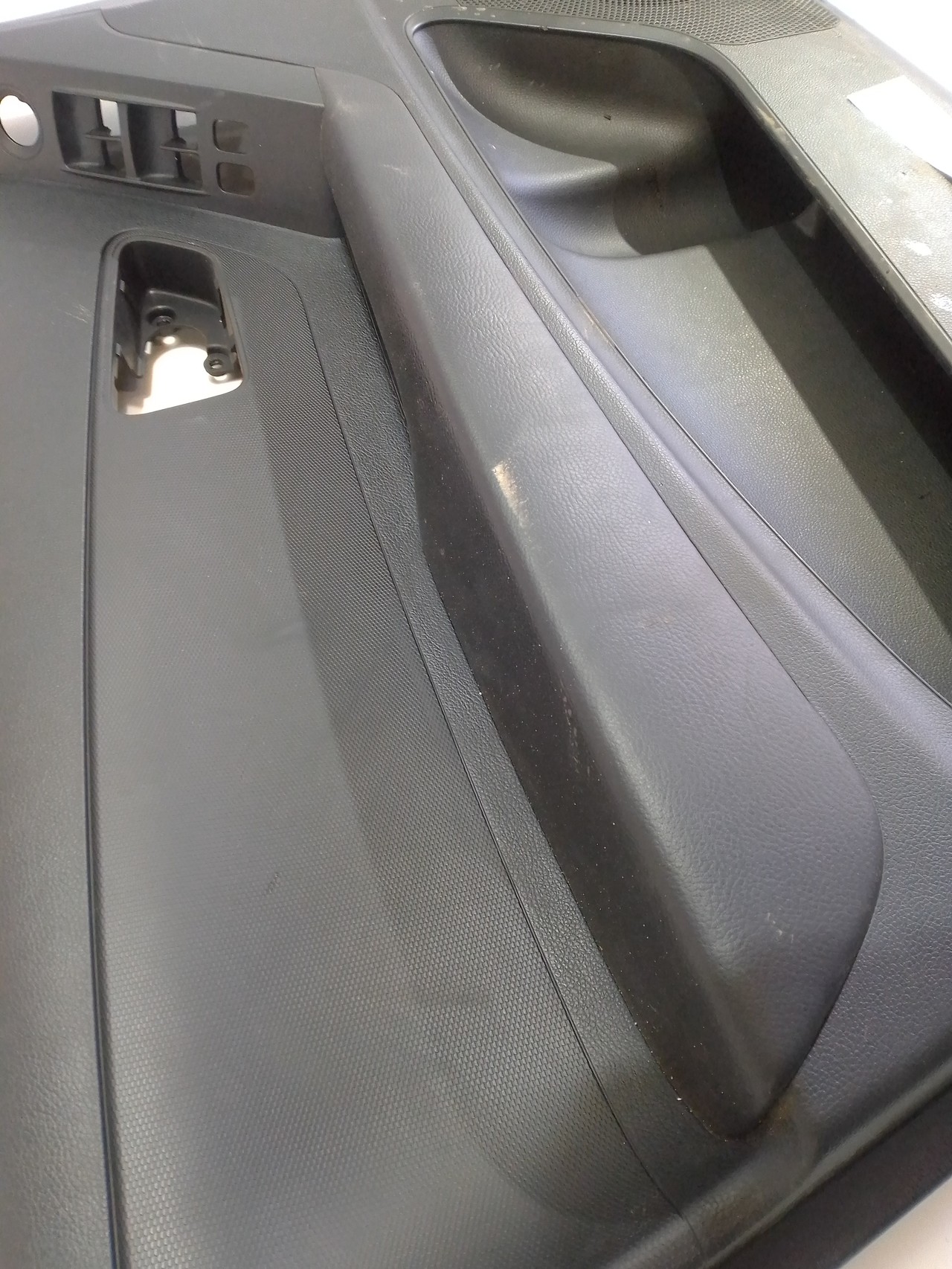 Как снять обшивку задней двери саньенг актион - 85 фото