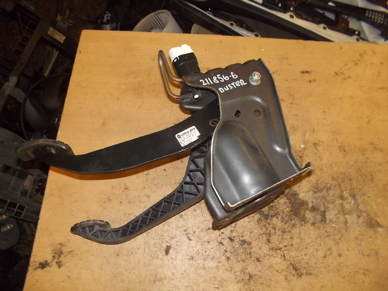 Ремонт педали сцепления рено дастер - фото