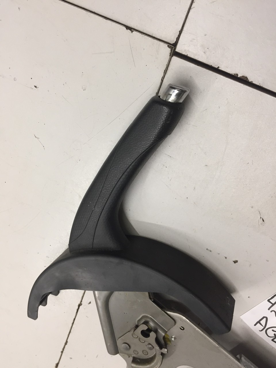 ручной тормоз ssangyong actyon. накладки ручного тормоза саньенг актион. санг йонг ркчни актион ручник. ручной тормоз ssangyong actyon. трос ручника ssangyong actyon (10-) (a/t) передний.