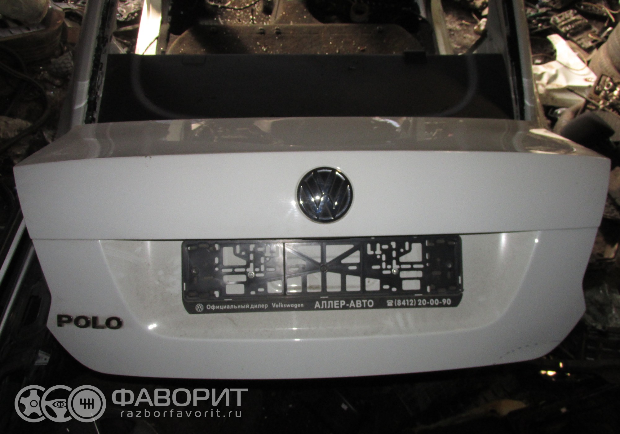 Крышка багажника 6RU827025D для Volkswagen Polo V - купить б/у за 21999 р.