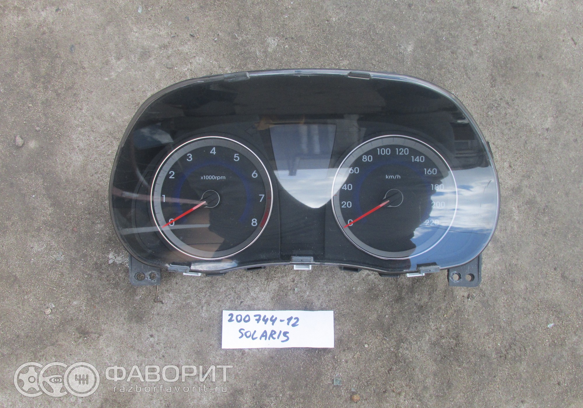 Панель приборов 940034L715 для Hyundai Solaris I - купить б/у за 784 р.