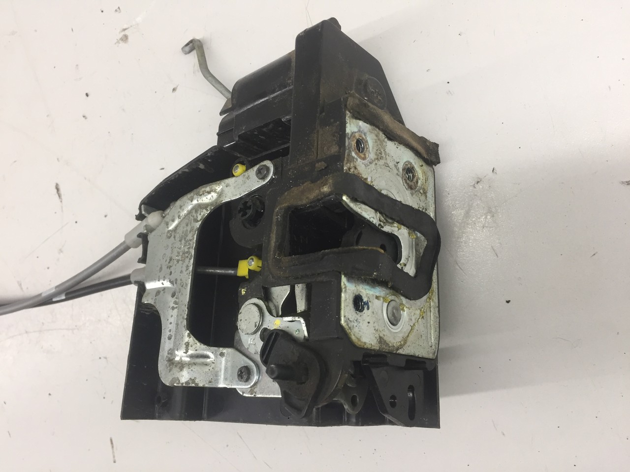 замок двери ssang yong kyron собачка замка. Ssangyong kyron замок двери. замок задней двери ssangyong kyron. дверной замок сангенг актиум. замок задней двери ssangyong kyron.