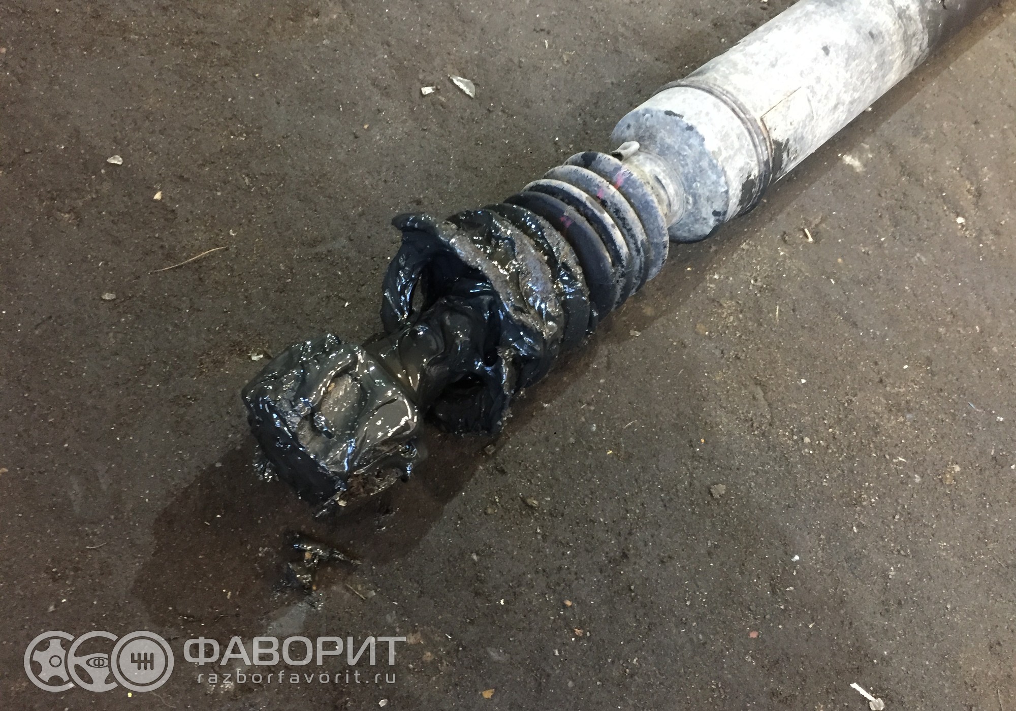 Вал карданный дизель МКПП 3320034000 для SsangYong Actyon - купить б/у за  1520 р.