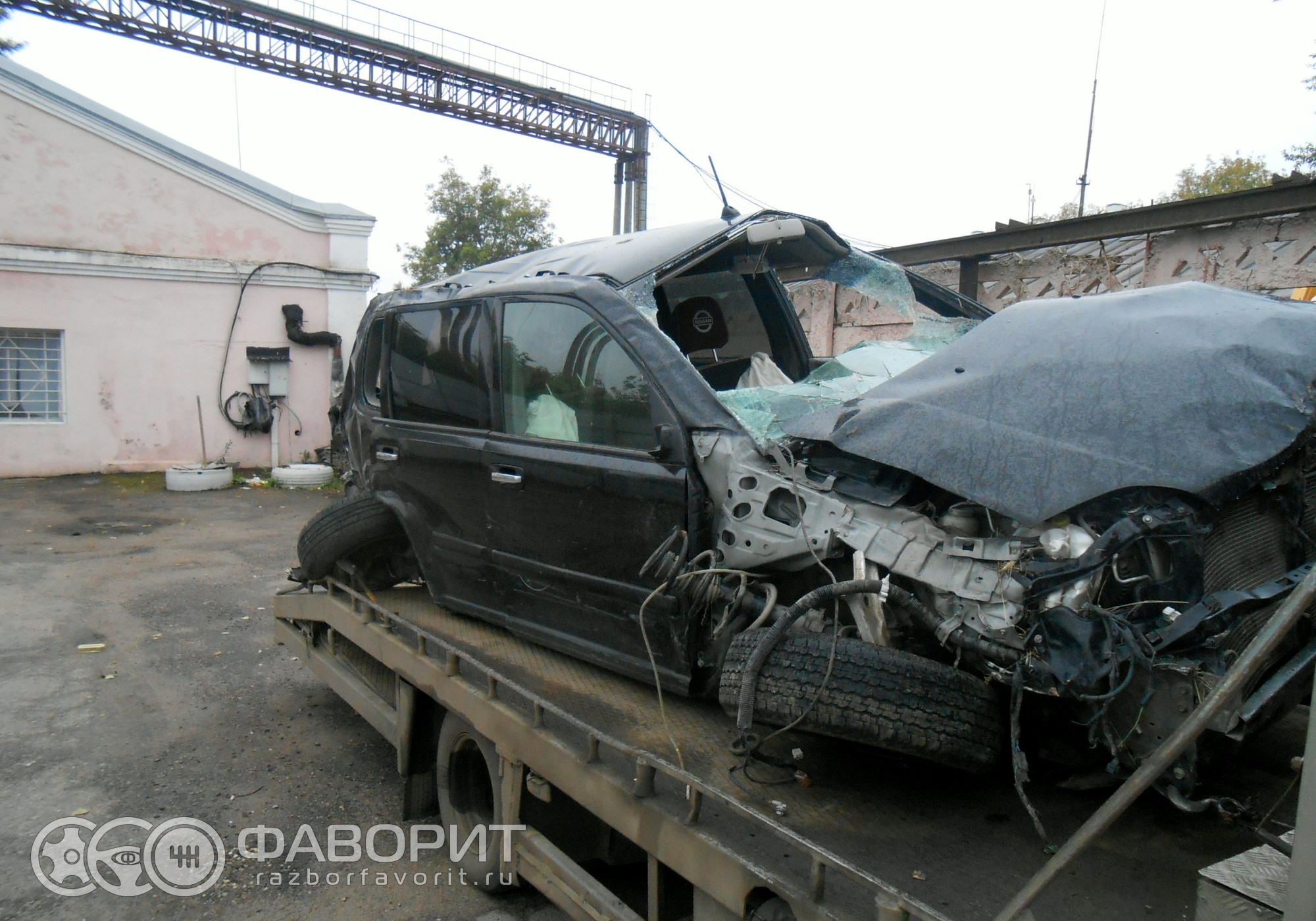 В разборе Nissan X-Trail T30 2006 г. 2.0 л. МКПП