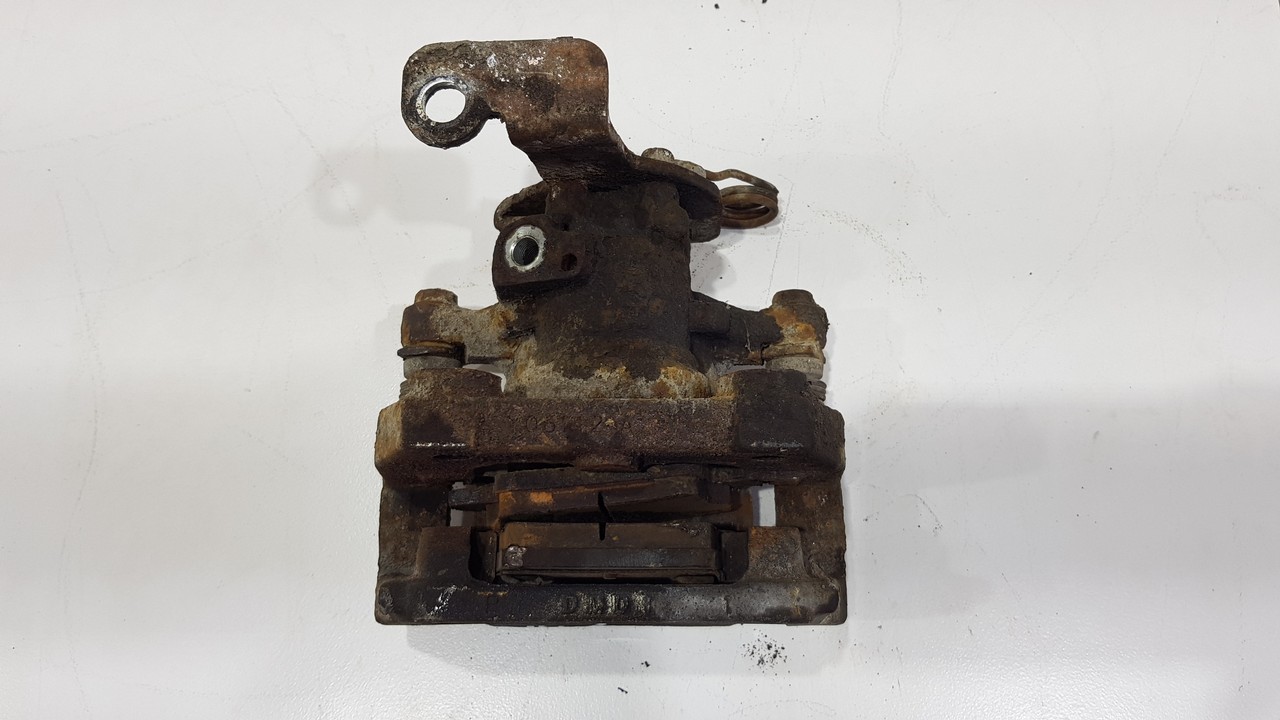 Задний суппорт geely emgrand ec7. Задние суппорта geely emgrand ec7. Суппорт тормозной nk 2136126. Задние суппорта geely emgrand ec7. 1064001722/106400172201.