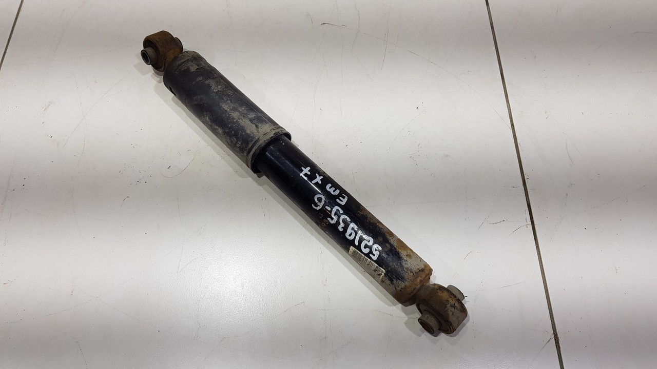 Geely emgrand x7 2014 задняя подвеска. Амортизатор в сборе geely emgrand x7 2015. Джили emgrand x7 амортизаторы. Амортизатор задний emgrand x7. Амортизатор задний emgrand x7.