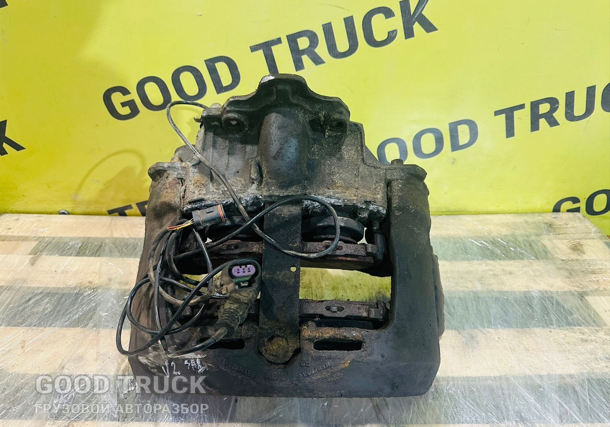 68324882 суппорт тормозной задний для Volvo FH