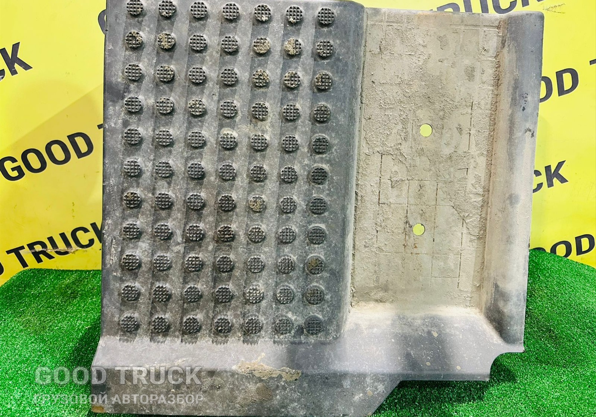 22078082 Крышка ящика АКБ для Volvo FM